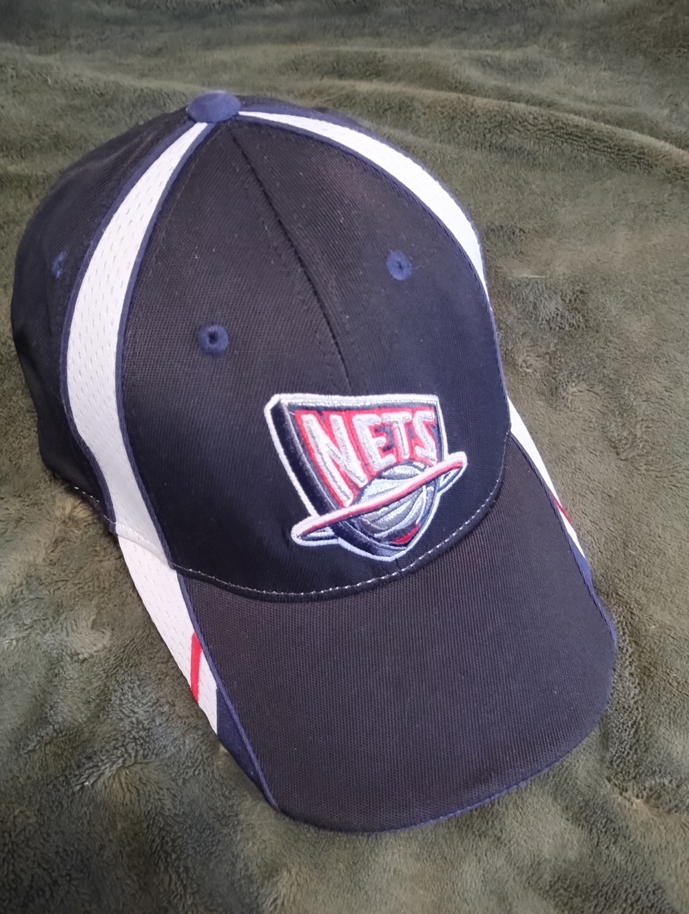 Reebok Nets Baseball Cap With Velcro Back. Pre-owned Never Worn No Tags